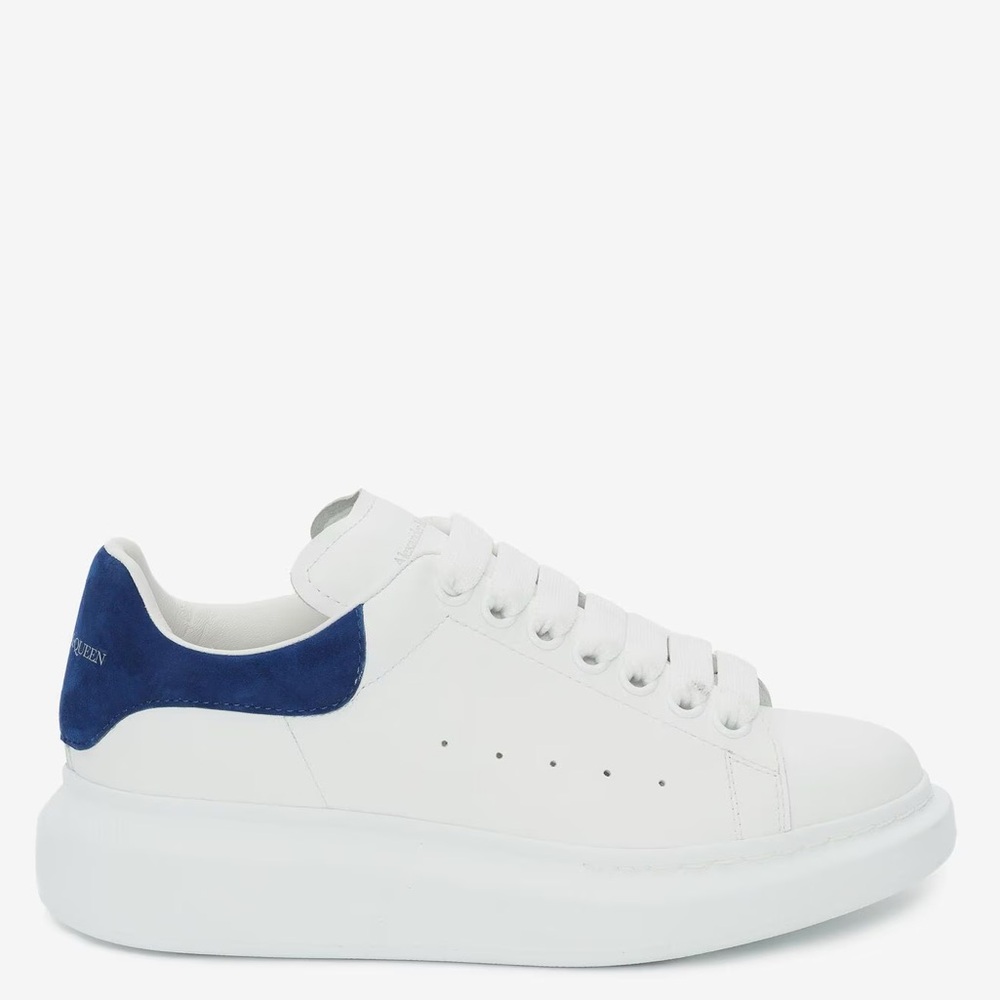 Women's Oversized Alexander McQueen Sneaker in White/paris Blue